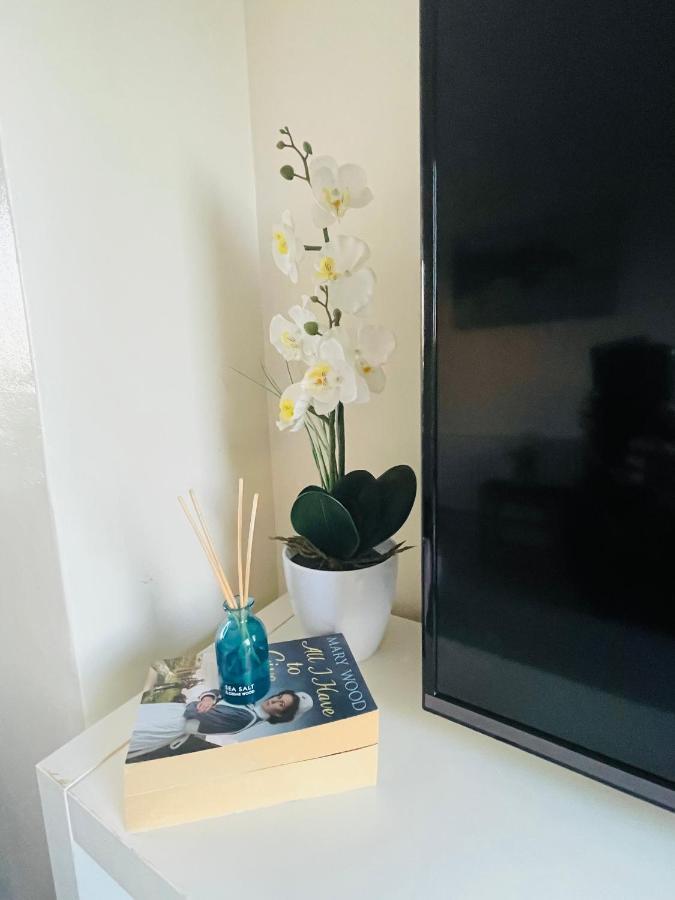 St Ives, King Bed Cosy Home, Parking, Fast Wi Fi Buitenkant foto