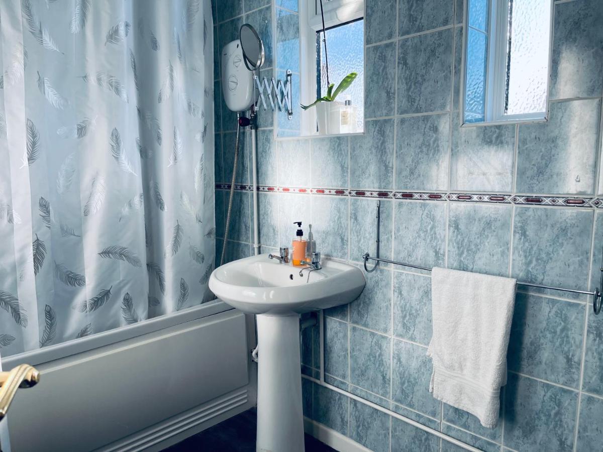St Ives, King Bed Cosy Home, Parking, Fast Wi Fi St Ives  Buitenkant foto